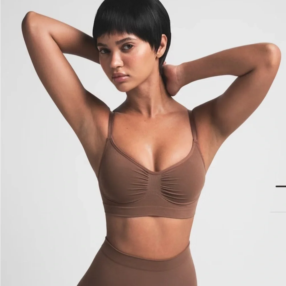 Skims Seamless Sculpt Bralette S - Picture 3 of 5